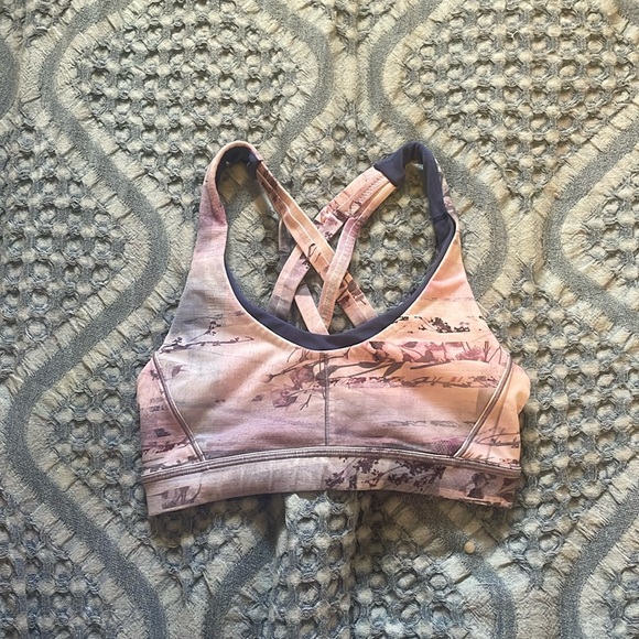 Lululemon Stash It Sports Bra - Picture 1 of 5